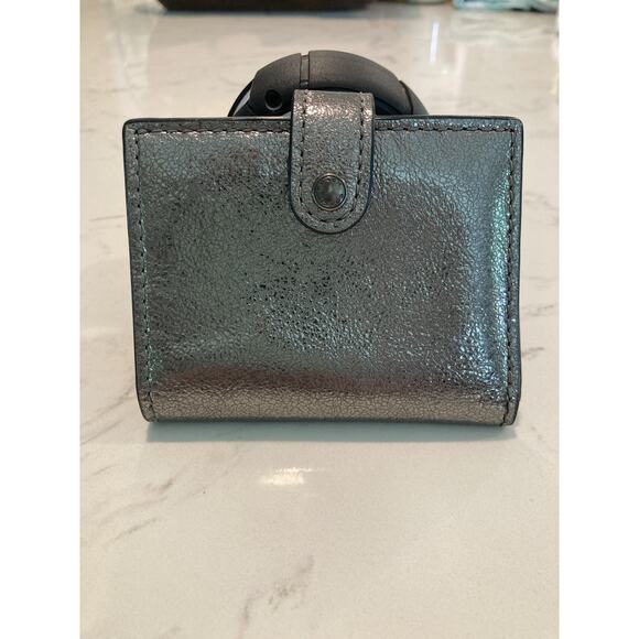 Coach Silver Metallic Sparkle Trifold Small Snap Closure Wallet Glam - Picture 1 of 8